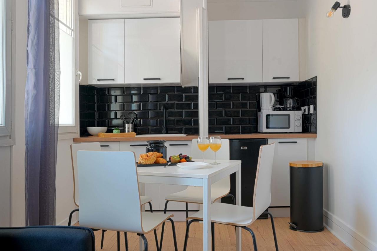 Appartamento Charmant 2 Pieces A Issy- Les -Moulineaux Esterno foto